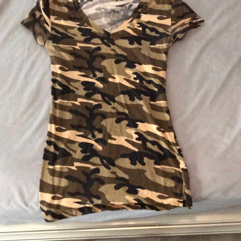 Camo tee